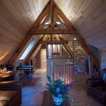 ベッド・アンド・ブレックファスト Le Reve D'aghon Et Restaurant 4*